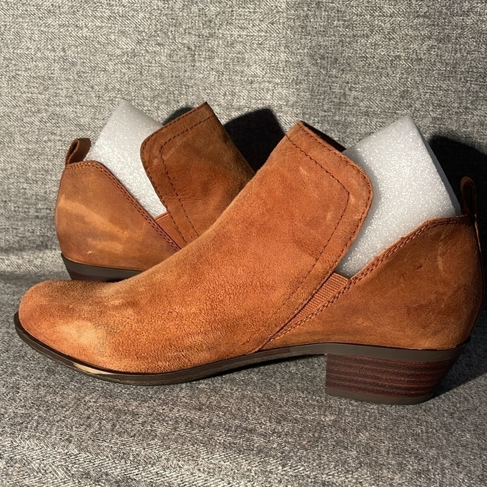 Lucky Brand Bollo Bootie. - Picture 4 of 12